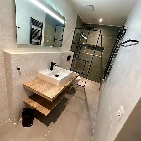 Loft Industriel En Duplex - The Urban Garage Appartement *