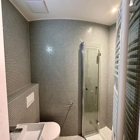 Appartement Loft Industriel En Duplex - The Urban Garage