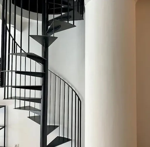 Daire Loft Industriel En Duplex - The Urban Garage