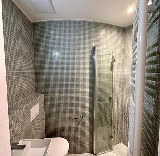 Lägenhet Loft Industriel En Duplex - The Urban Garage